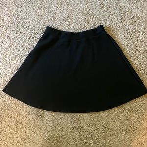 Black skater skirt - size large